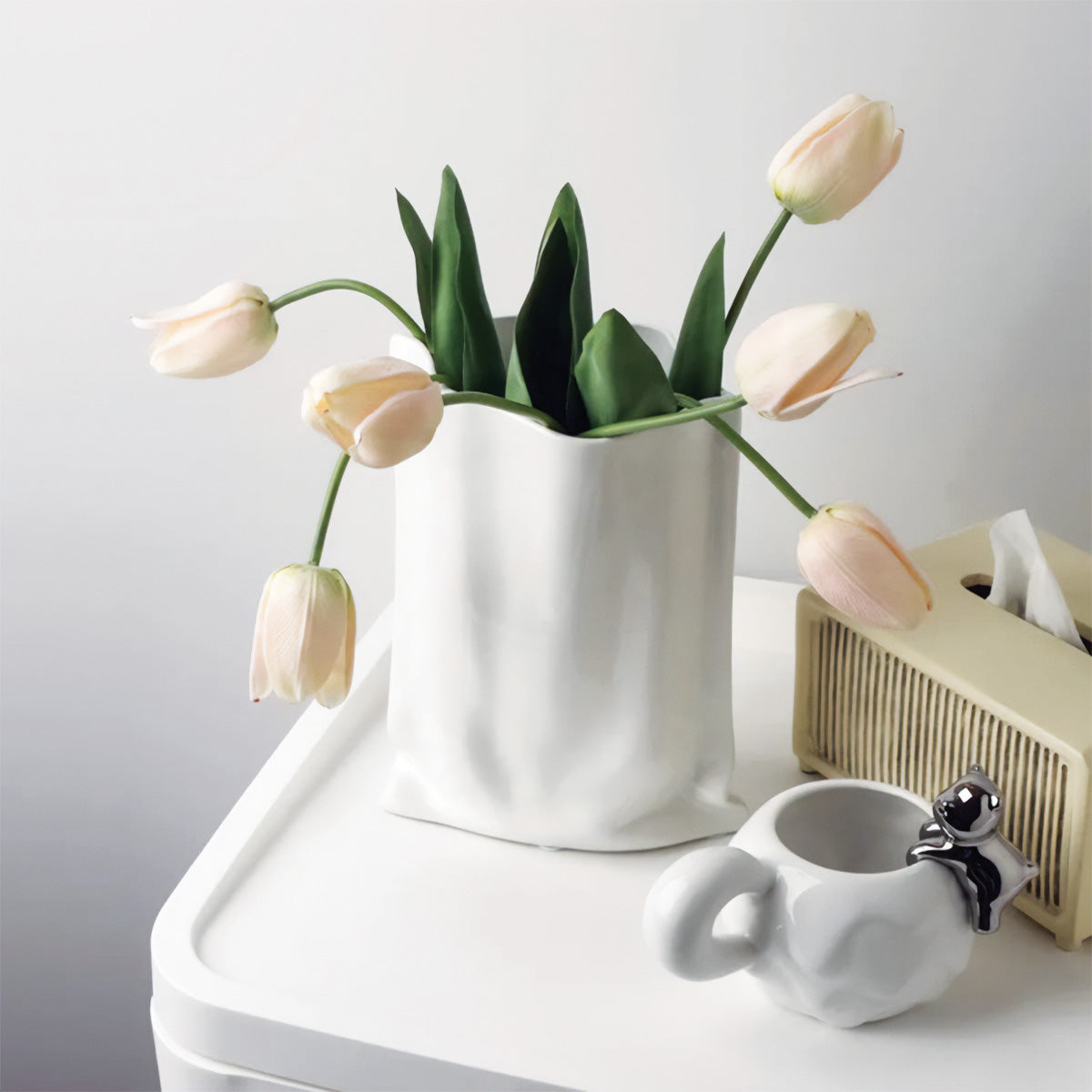 Fleurish | Geplooide Bloemenvaas van Keramiek